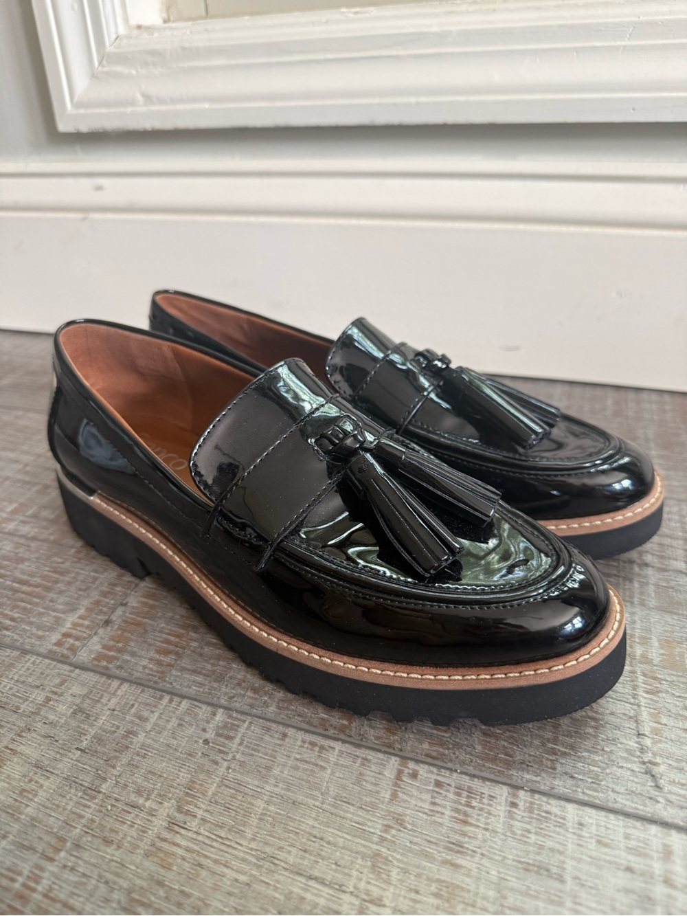 Franco Sarto patent Carolynn Tassel loafer like new sz7.5 - Picture 3 of 12
